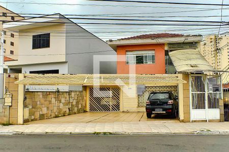 Fachada de casa à venda com 4 quartos, 250m² em Chora Menino, São Paulo