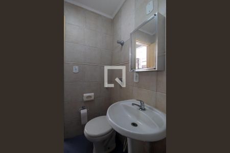 Banheiro de kitnet/studio à venda com 1 quarto, 32m² em Centro Histórico, Porto Alegre