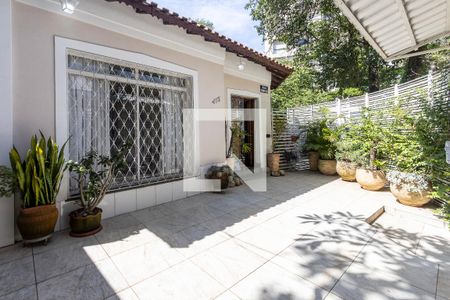 Quintal de casa para alugar com 3 quartos, 300m² em Água Branca, São Paulo
