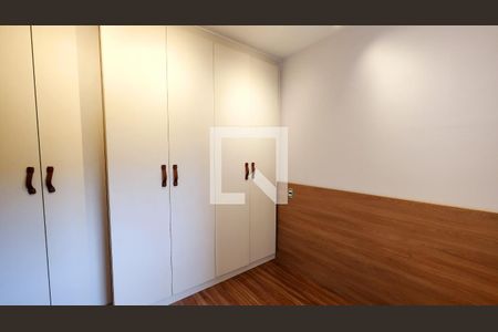 Quarto 2 de apartamento à venda com 2 quartos, 48m² em Jardim Shangai, Jundiaí