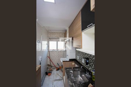Cozinha de apartamento à venda com 2 quartos, 43m² em Canhema, Diadema