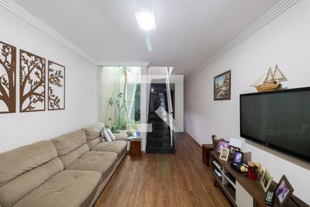 Casa à venda com 3 quartos, 160m² em Cidade Antônio Estêvão de Carvalho, São Paulo