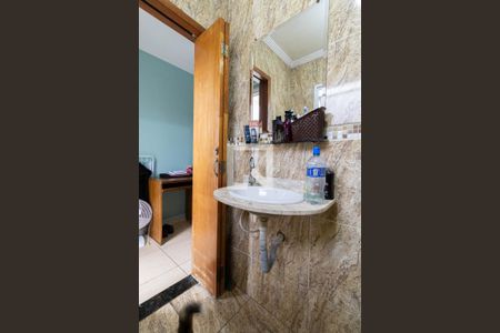 Banheiro do Quarto 1 de casa à venda com 3 quartos, 160m² em Cidade Antônio Estêvão de Carvalho, São Paulo