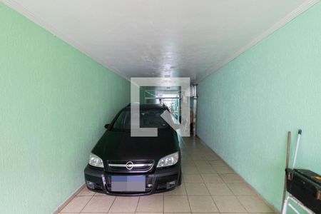 Garagem de casa à venda com 3 quartos, 160m² em Cidade Antônio Estêvão de Carvalho, São Paulo