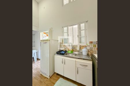 Cozinha de casa para alugar com 1 quarto, 50m² em Ponta das Canas, Florianópolis