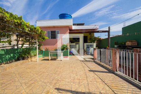 Quintal e Área de Serviço de casa à venda com 3 quartos, 120m² em Vila Euthalia, São Paulo