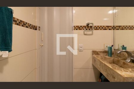 Banheiro de apartamento à venda com 3 quartos, 62m² em Jardim São Nicolau, São Paulo