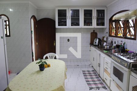 Cozinha de casa à venda com 5 quartos, 520m² em Granja Carolina, Cotia