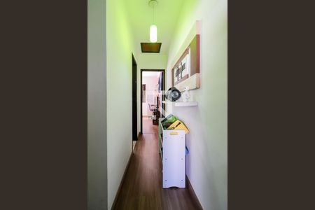 Corredor Quartos de casa à venda com 2 quartos, 90m² em Vila Antonio, São Paulo