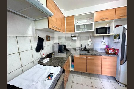 Cozinha de apartamento à venda com 2 quartos, 56m² em Jardim Samambaia, Jundiaí