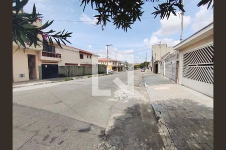 Vista da Rua de casa à venda com 4 quartos, 129m² em Vila Sabrina, São Paulo
