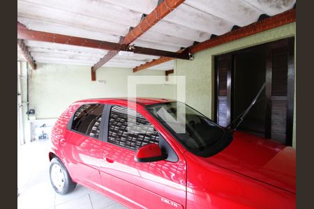 Garagem de casa à venda com 4 quartos, 129m² em Vila Sabrina, São Paulo