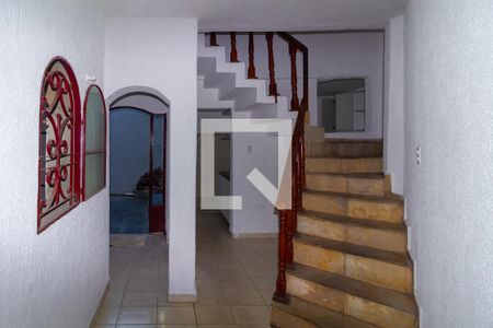 Casa 2 Hall de casa à venda com 5 quartos, 210m² em Vila Lucia, São Paulo