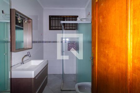 Casa 1 Banheiro de casa à venda com 5 quartos, 210m² em Vila Lucia, São Paulo