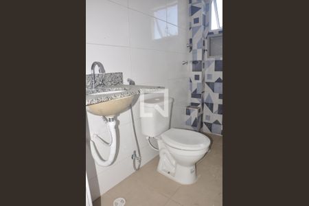Banheiro Social de apartamento à venda com 2 quartos, 38m² em Vila Pereira Cerca, São Paulo