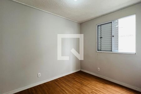 Quarto 2 de apartamento para alugar com 2 quartos, 48m² em Jardim Nova Cidade, Guarulhos