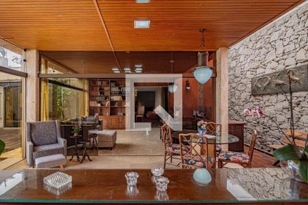 Casa à venda com 3 quartos, 380m² em Planalto Paulista, São Paulo