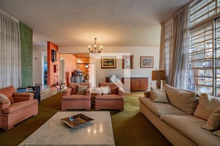 Casa à venda com 3 quartos, 380m² em Planalto Paulista, São Paulo