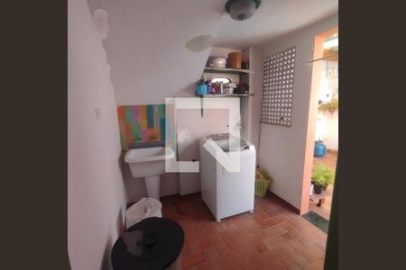 Casa à venda com 3 quartos, 200m² em Vila Cordeiro, São Paulo