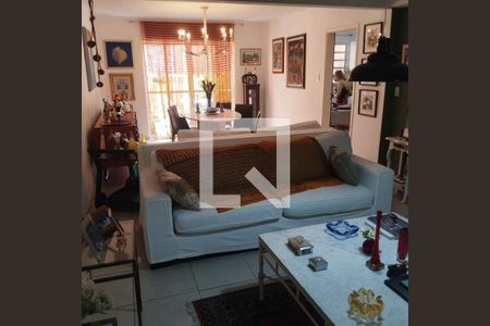 Casa à venda com 3 quartos, 200m² em Vila Cordeiro, São Paulo