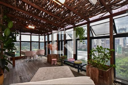 Varanda de apartamento à venda com 4 quartos, 237m² em Paraíso do Morumbi, São Paulo