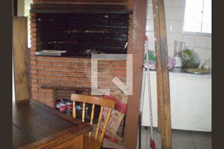 Casa à venda com 2 quartos, 450m² em Vila Sao Paulo, São Paulo