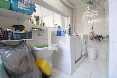 Área de Serviço de casa à venda com 3 quartos, 220m² em Jardim Umuarama, São Paulo