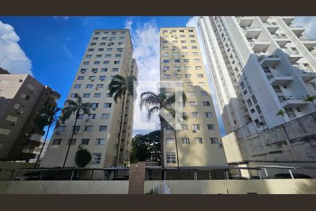Fachada do Prédio de apartamento para alugar com 2 quartos, 60m² em Setor Bueno, Goiânia