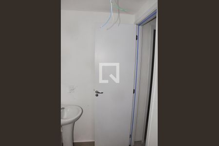 Banheiro Social de apartamento à venda com 2 quartos, 38m² em Vila Amélia, São Paulo
