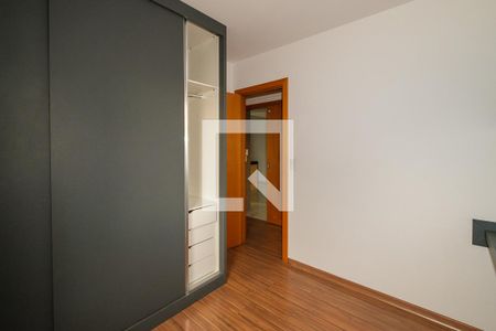 Quarto 1 de apartamento para alugar com 3 quartos, 90m² em Santa Tereza, Belo Horizonte