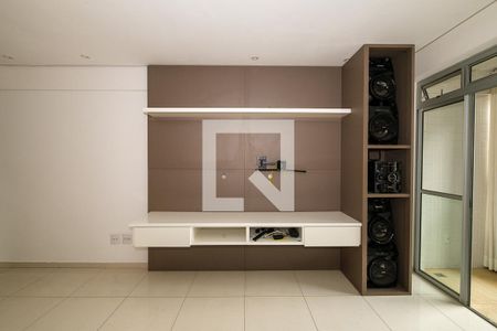 Sala de apartamento para alugar com 3 quartos, 90m² em Santa Tereza, Belo Horizonte