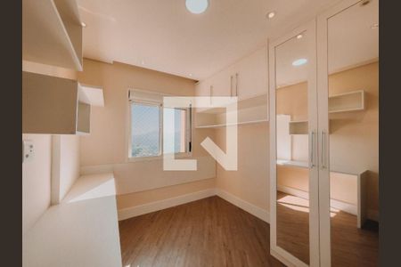 Apartamento à venda com 2 quartos, 68m² em Jardim Tupanci, Barueri