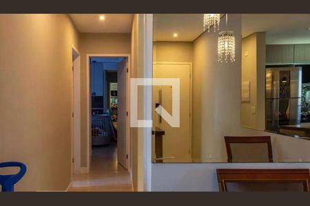 Apartamento à venda com 2 quartos, 76m² em Jardim Tupanci, Barueri