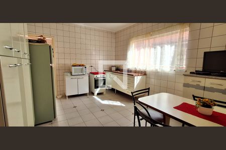Cozinha de casa à venda com 3 quartos, 190m² em Rudge Ramos, São Bernardo do Campo
