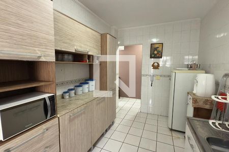 Cozinha de apartamento para alugar com 1 quarto, 77m² em Vila Tupi, Praia Grande
