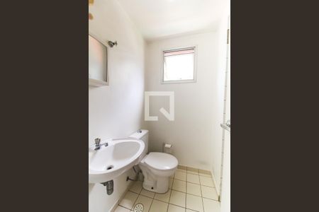 Banheiro de apartamento à venda com 2 quartos, 50m² em Vila Santana, São Paulo
