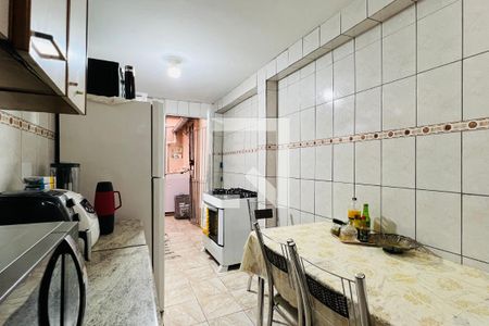 Cozinha de casa à venda com 4 quartos, 155m² em Vila Iris, Guarulhos