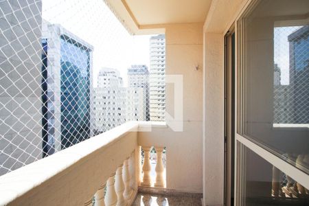 Varanda de apartamento à venda com 2 quartos, 60m² em Moema, São Paulo