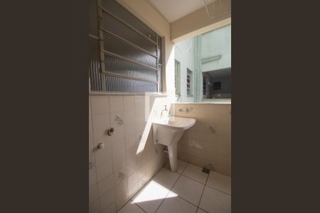 Área de Serviço de apartamento para alugar com 1 quarto, 56m² em Jardim Alcântara, São Gonçalo