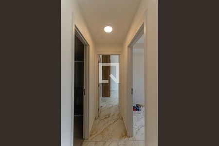 Corredor de apartamento para alugar com 2 quartos, 61m² em Vila Primavera, São Paulo