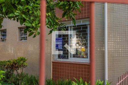 Plaquinha  de apartamento para alugar com 1 quarto, 46m² em Vila Ipiranga, Porto Alegre