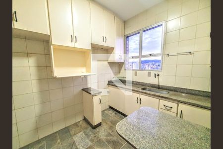 Cozinha de apartamento à venda com 3 quartos, 100m² em Graça, Belo Horizonte