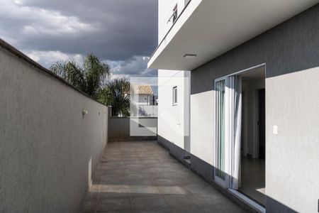 Área externa de apartamento para alugar com 2 quartos, 62m² em Alto Caiçaras, Belo Horizonte