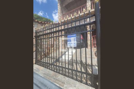 Placa de casa à venda com 7 quartos, 360m² em Olinda, Contagem