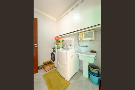 Área de Serviço de casa para alugar com 3 quartos, 270m² em São João do Rio Vermelho, Florianópolis