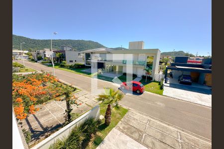 Vista Área comum de casa para alugar com 3 quartos, 270m² em São João do Rio Vermelho, Florianópolis