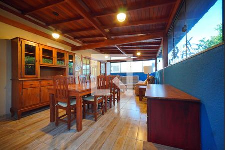 Espaço Gourmet de casa de condomínio para alugar com 3 quartos, 270m² em São João do Rio Vermelho, Florianópolis