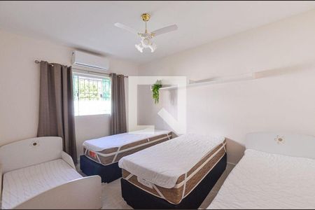 Casa à venda com 3 quartos, 250m² em Itaipu, Niterói