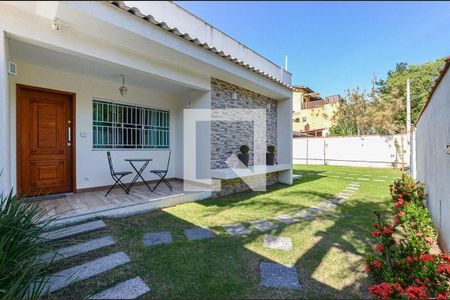 Casa à venda com 3 quartos, 250m² em Itaipu, Niterói