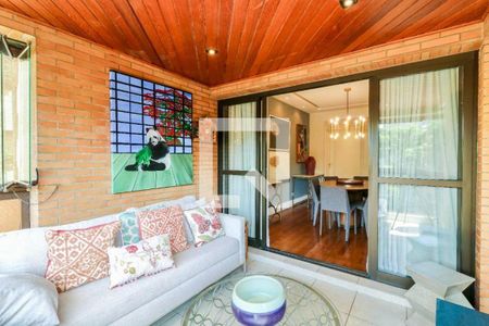 Apartamento à venda com 2 quartos, 166m² em Jardim Guedala, São Paulo